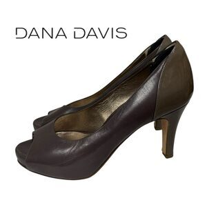Dana Davis Designer Taupe Leather Italian Platform Heels 8